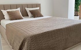 Atlant Luxury Big Family Five Apart On Golovna Поряд З Тц Депот Wi Fi 24 На 7