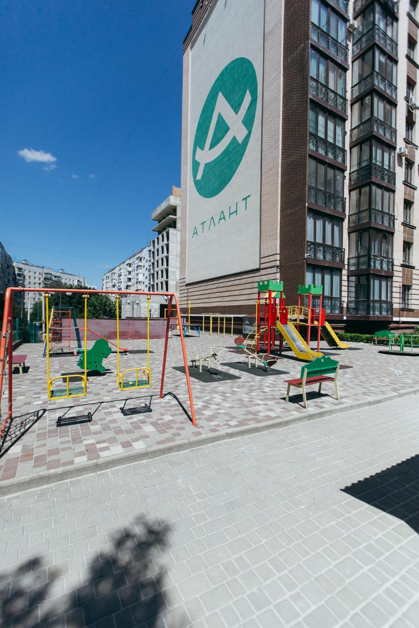 Atlant Luxury Big Family Five Apart On Golovna Поряд З Тц Депот Wi Fi 24 На 7 Черновцы Экстерьер фото